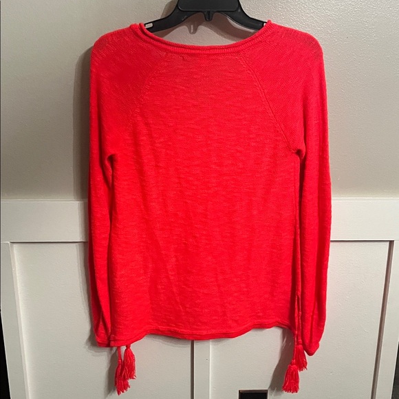 Lilly Pulitzer Jody V-neck sweater in spicy coral color with tassels Sz XS - Picture 4 of 4